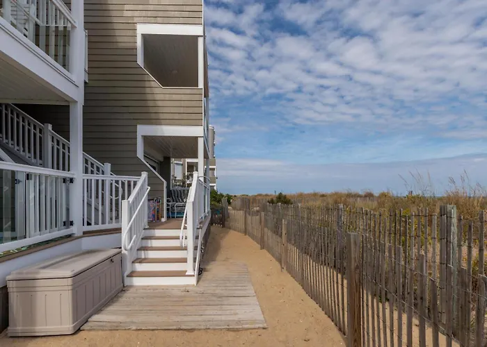 Silver Sands 102s Apartment *