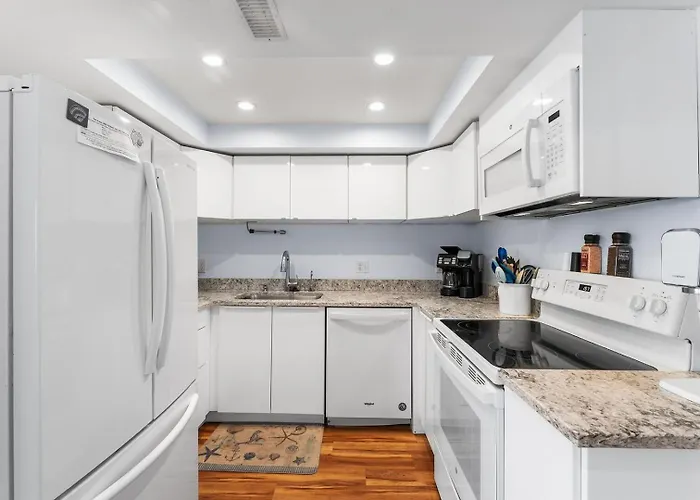 Apartment Silver Sands 102s